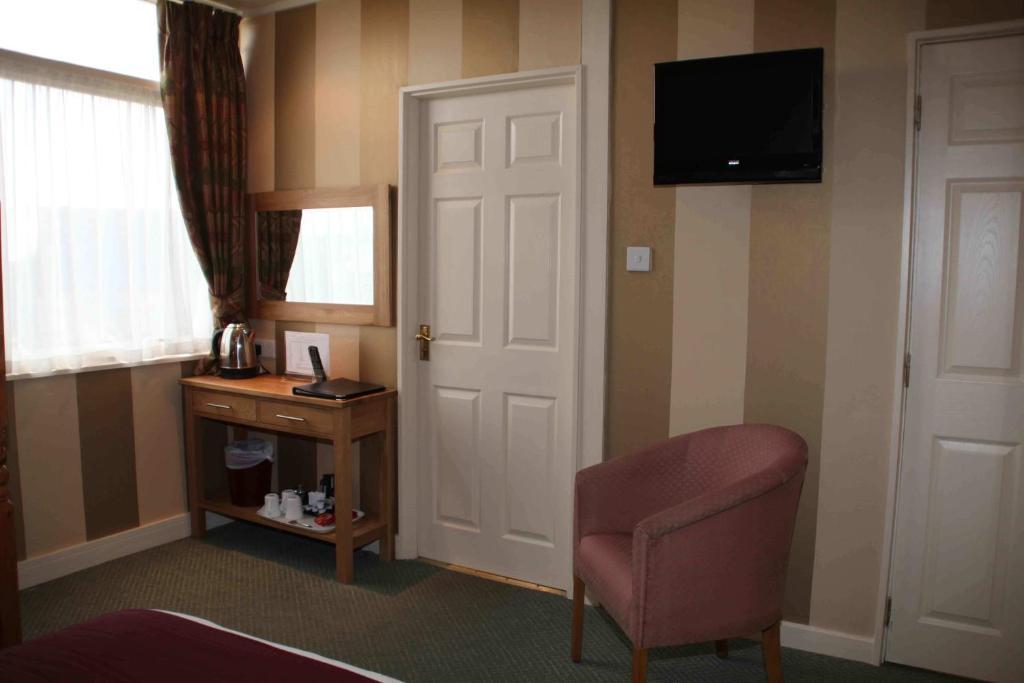 The Dog & Partridge Country Inn Ashbourne  Oda fotoğraf